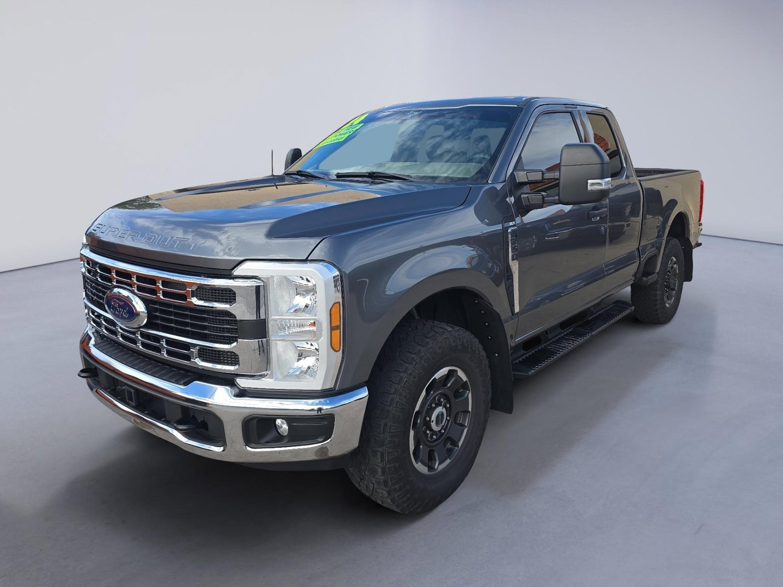Used 2024 Ford F250 XLT w/ FX4 Off-Road Package AWD/4WD image 1