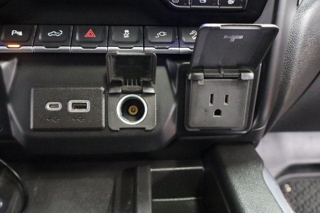 Used 2022 GMC Sierra 3500 Denali w/ Denali Black Diamond Edition AWD/4WD image 72
