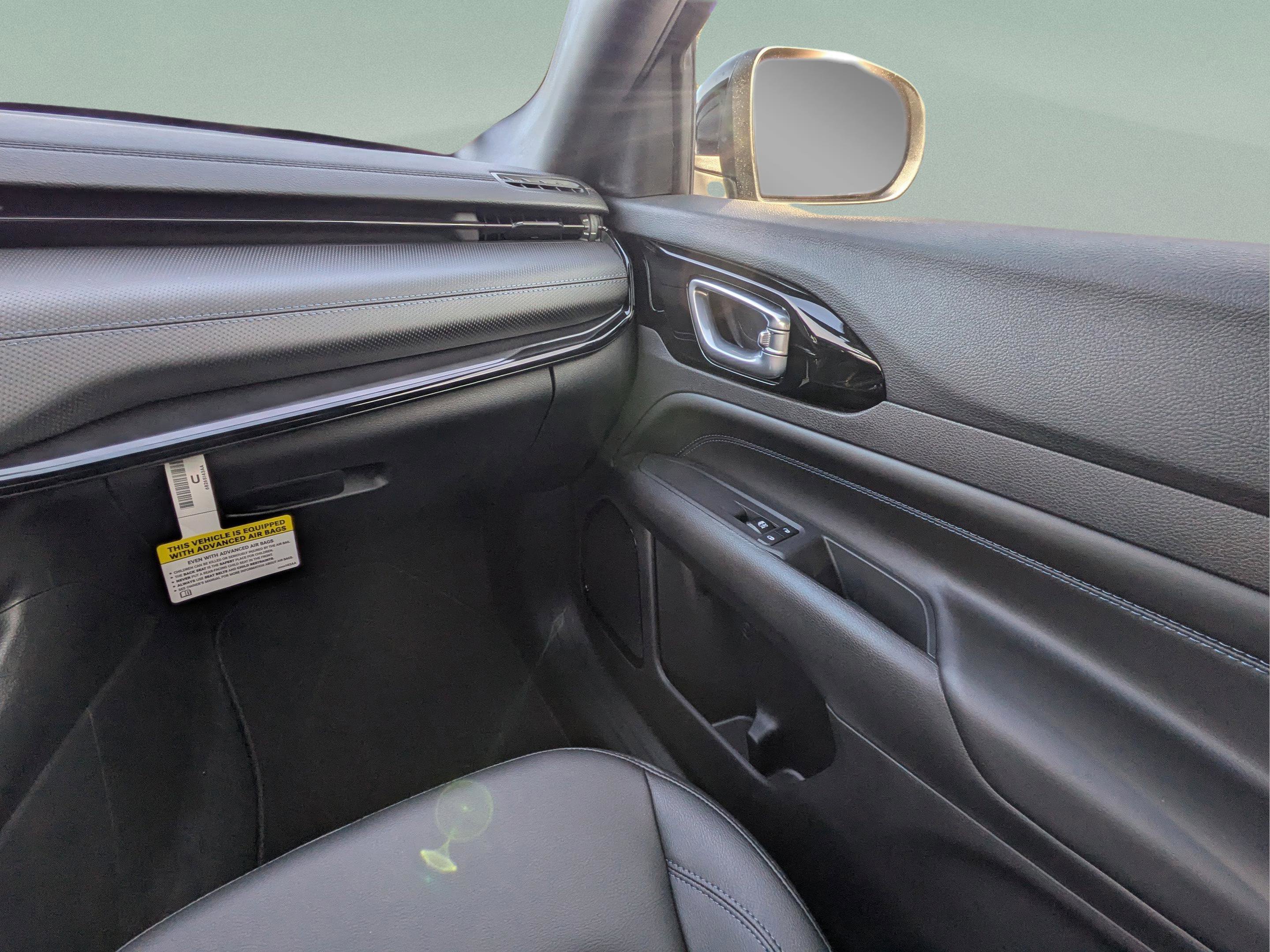 New 2026 Jeep Compass Latitude image 18