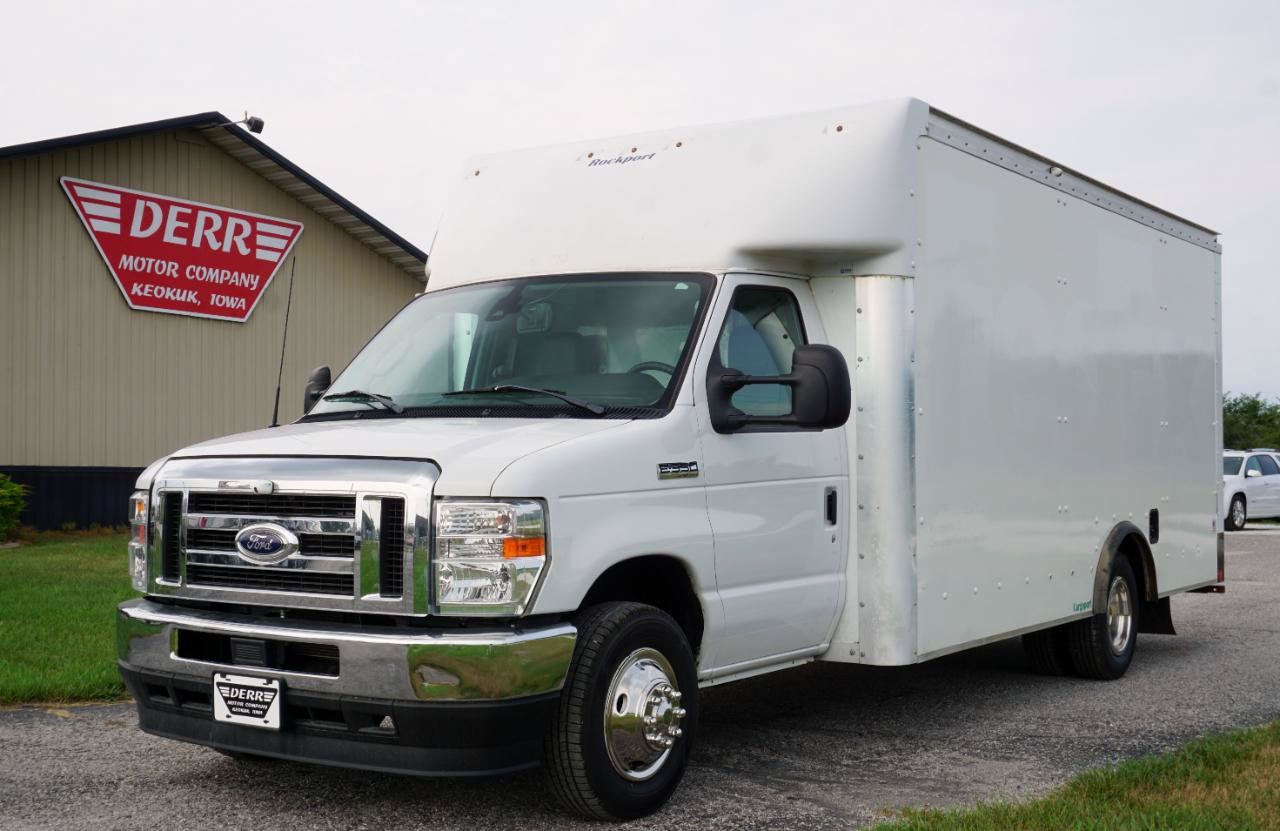 Used 2023 Ford E-350 and Econoline 350 Super Duty w/ Driver's Safety Package RWD image 2