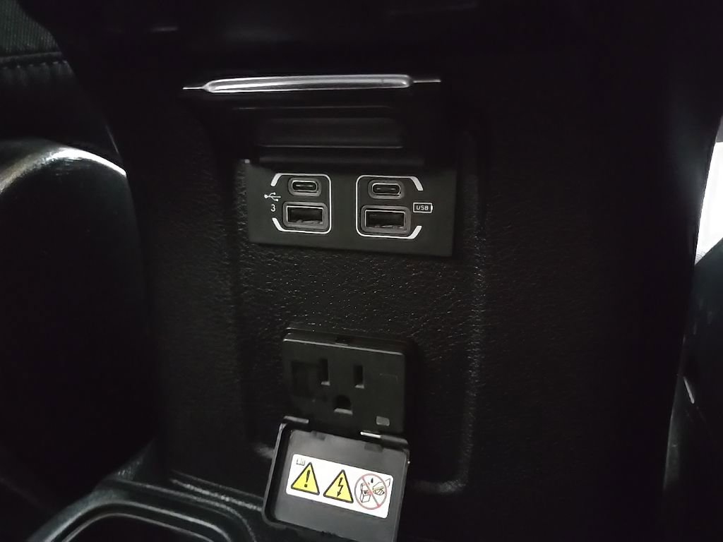 Used 2020 Jeep Wrangler Unlimited Sahara w/ Uconnect 4C Nav & Sound Group image 89