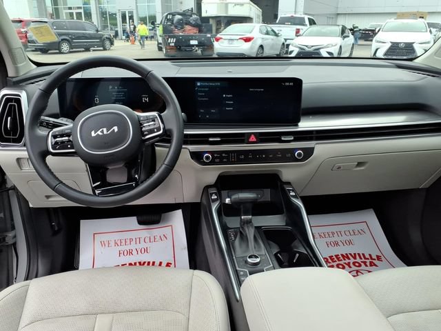 Used 2025 Kia Sorento S w/ Panoramic Sunroof Package AWD/4WD image 10