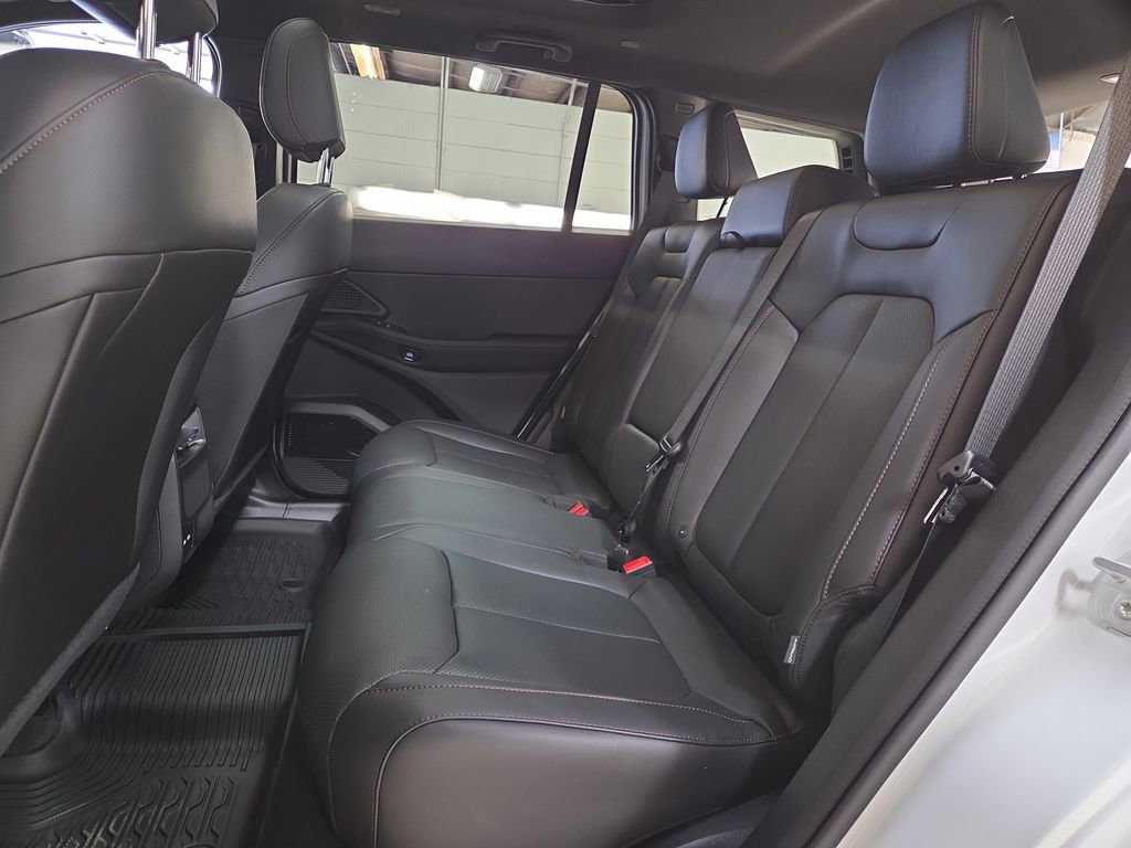 New 2026 Jeep Cherokee Limited image 23