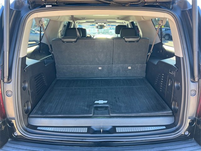Used 2019 Chevrolet Suburban Premier image 18