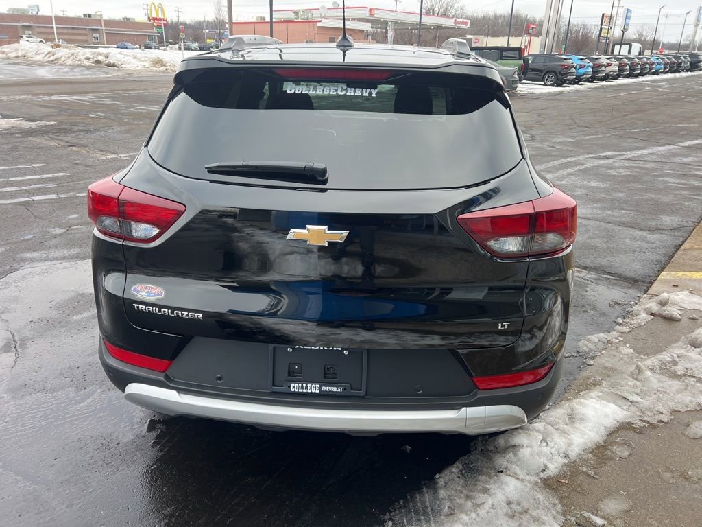 New 2026 Chevrolet TrailBlazer LT w/ Convenience Package FWD image 7