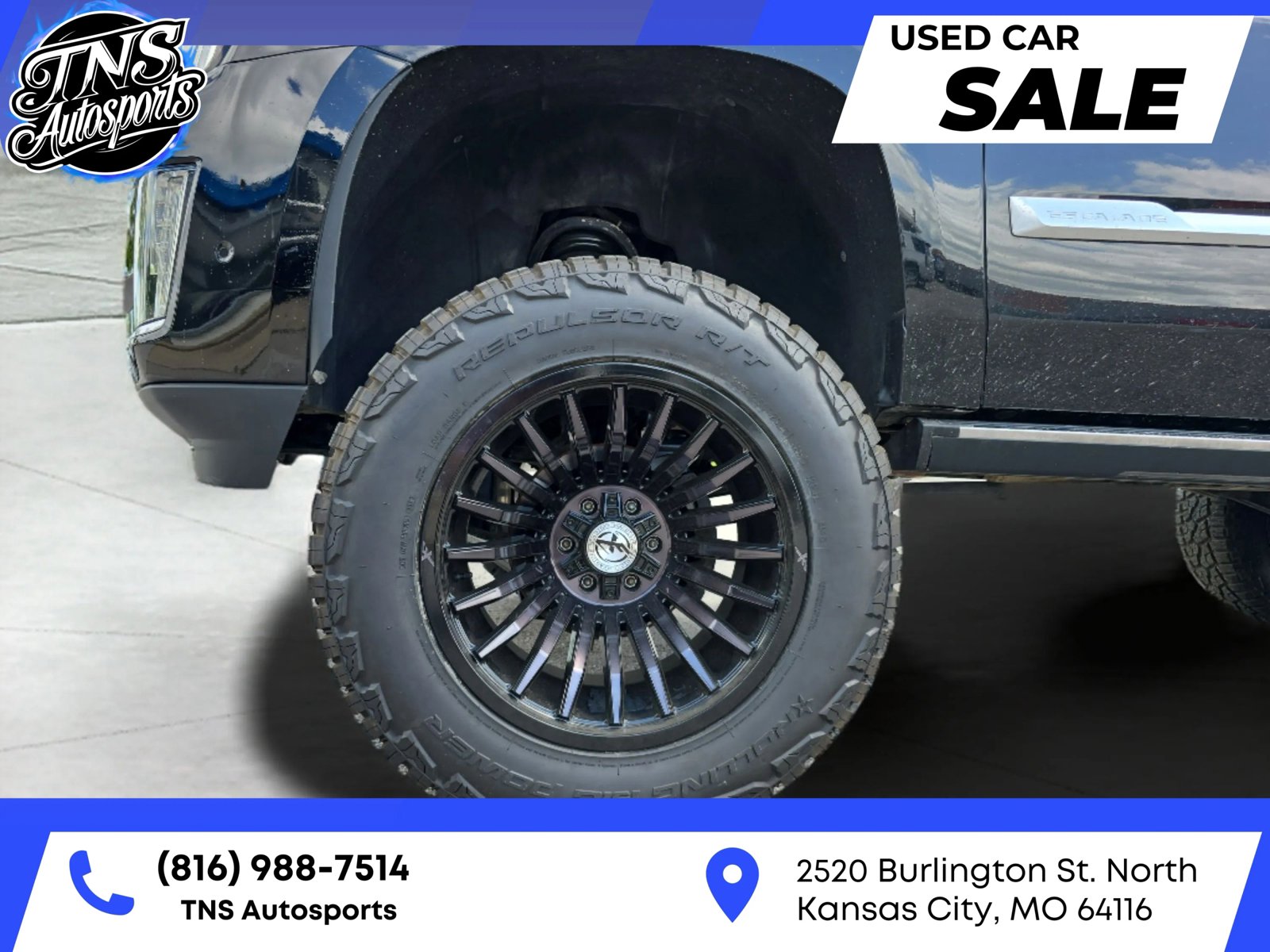 Used 2019 Cadillac Escalade Platinum AWD/4WD image 23