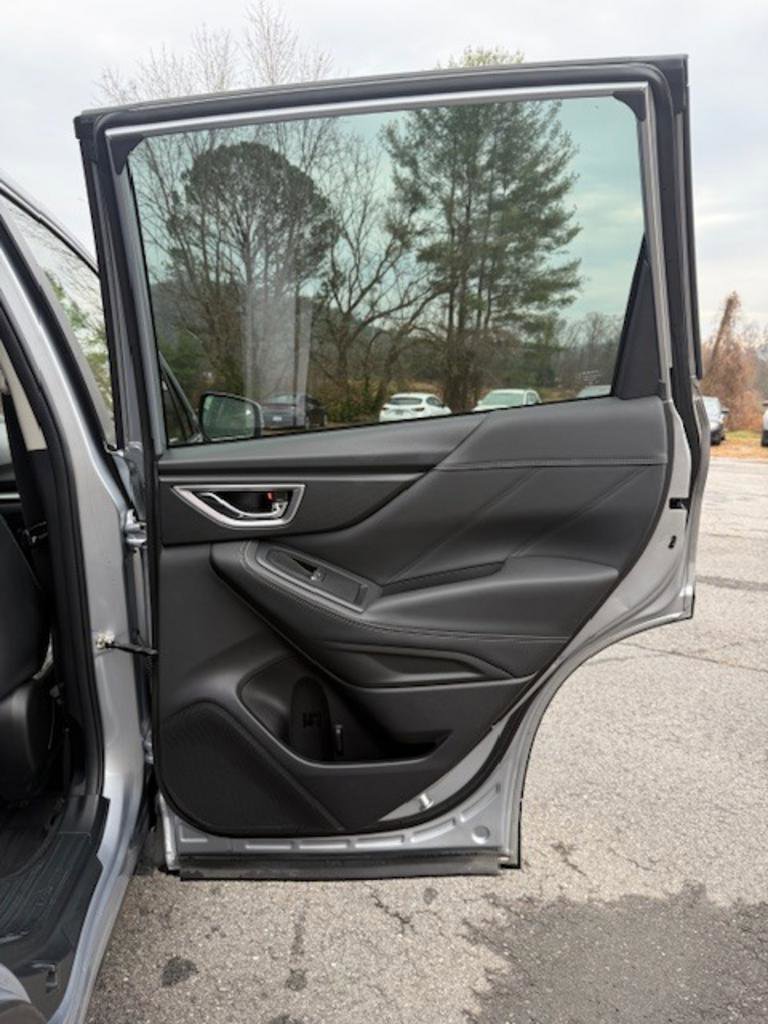 Used 2021 Subaru Forester Limited image 16