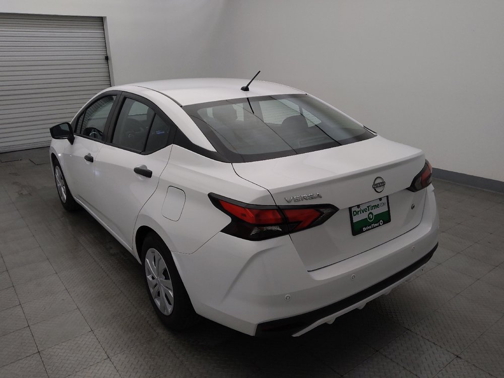 Used 2023 Nissan Versa S FWD image 5