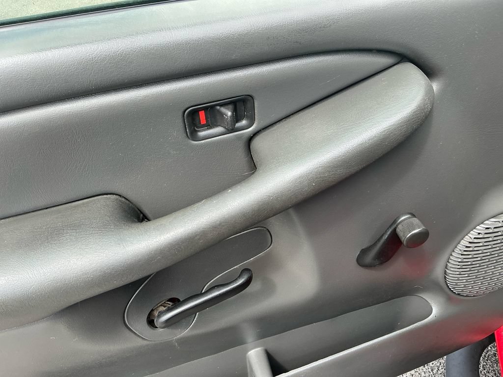 Used 2003 Chevrolet Silverado 1500 W/T RWD image 16