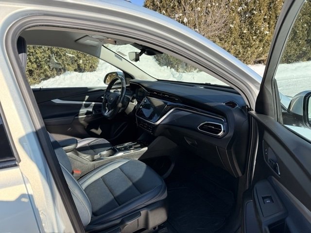 Used 2022 Chevrolet Bolt EUV Premier image 16