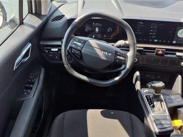 Used 2026 Kia Sportage LX FWD image 5
