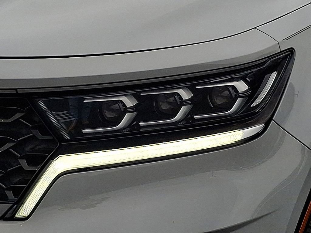 Certified 2023 Kia Sorento SX AWD/4WD image 9