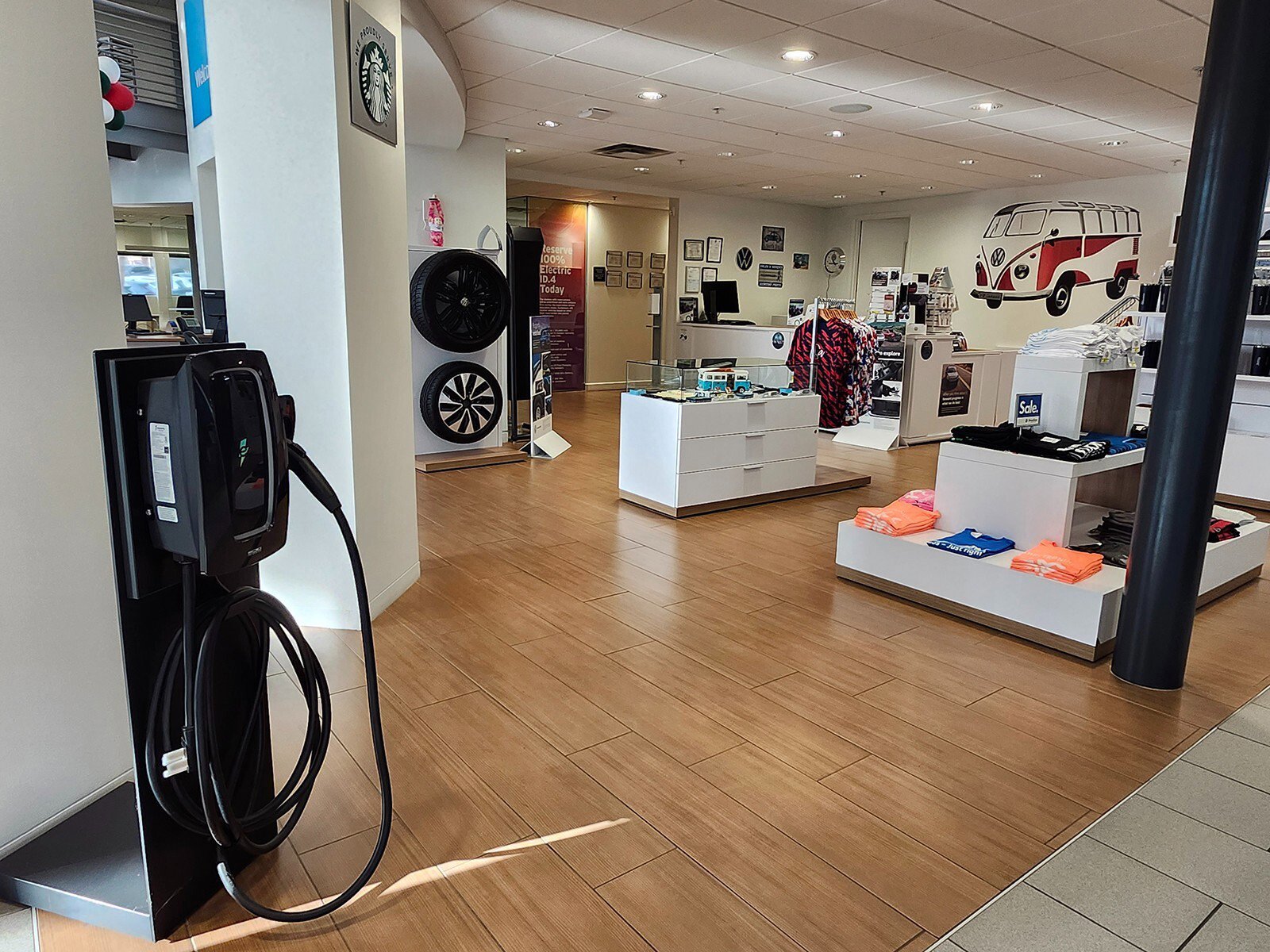 Used 2023 Nissan Leaf SV Plus image 38