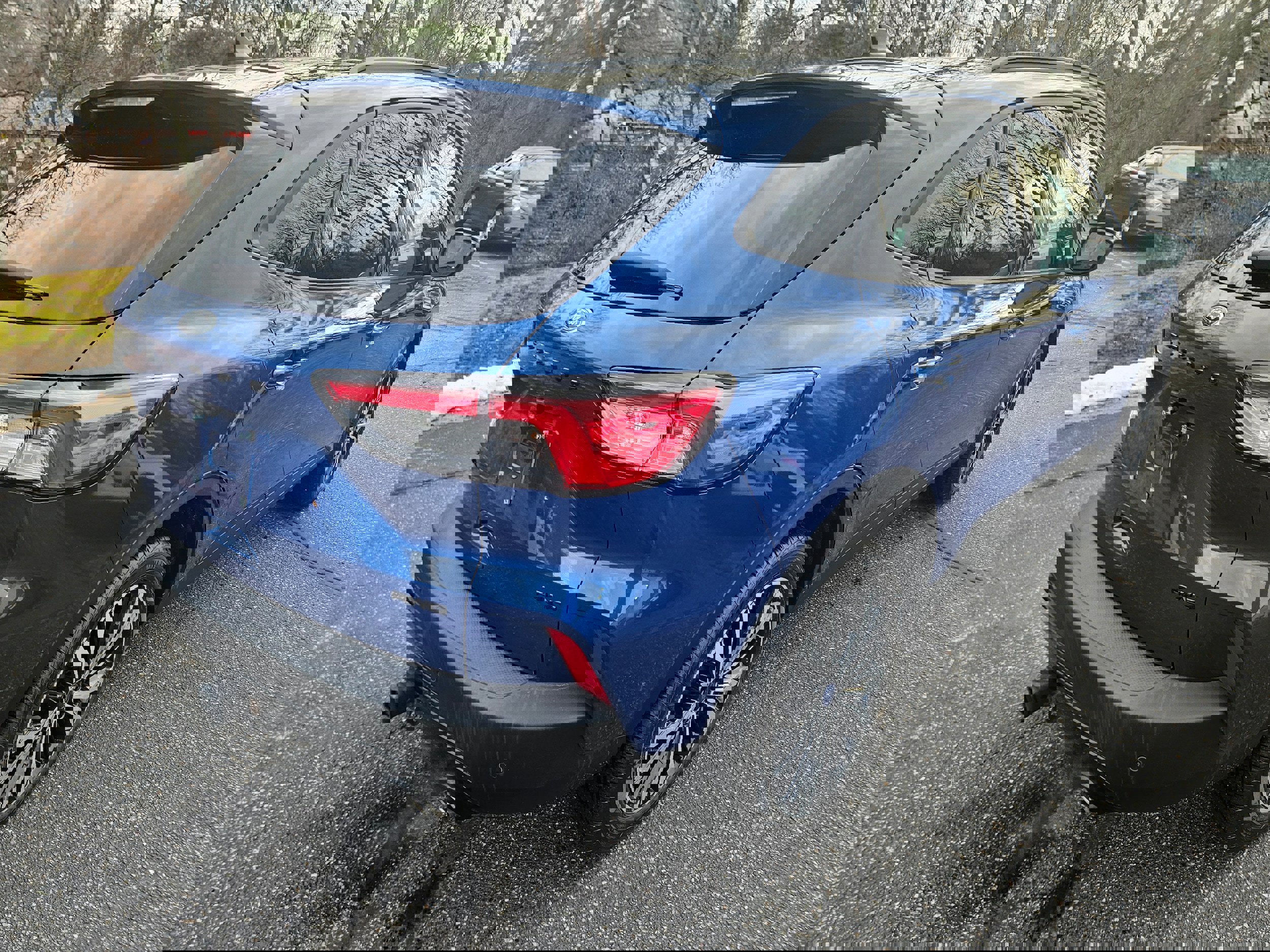 Certified 2022 Ford Escape SEL w/ SEL Stealth AWD Package image 5