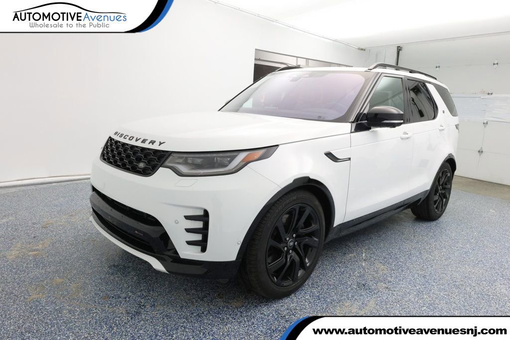 Used 2023 Land Rover Discovery HSE R-Dynamic image 1