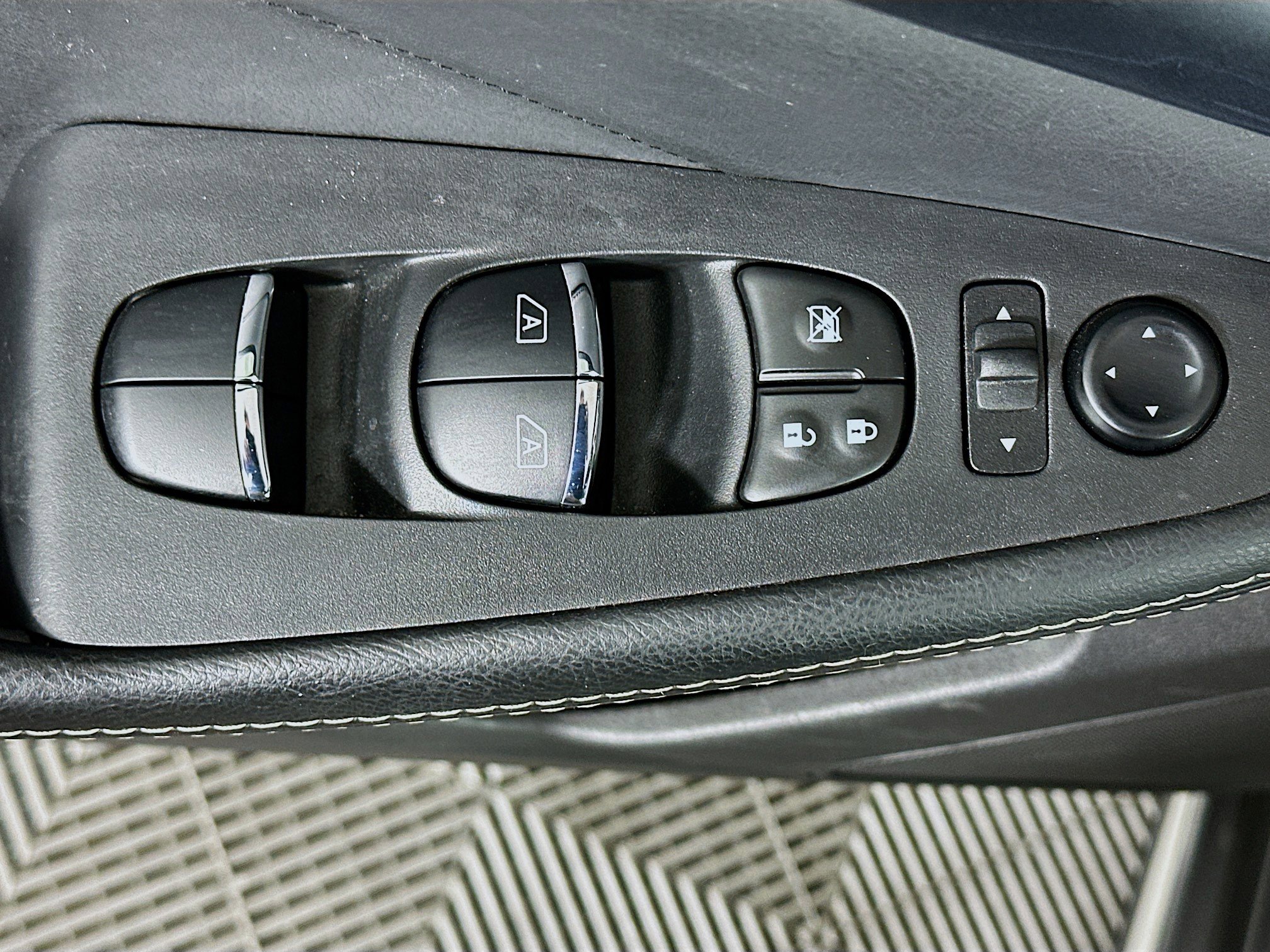 Used 2023 Nissan Maxima Platinum w/ Sport Mat Group image 15