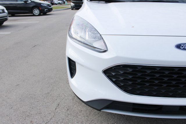 Used 2022 Ford Escape SE w/ Cold Weather Package image 39
