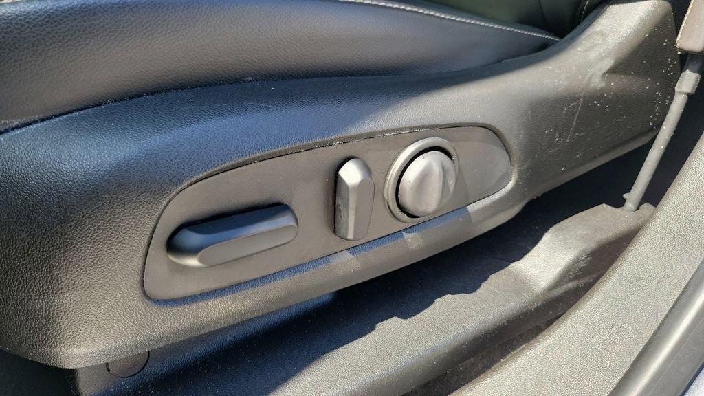 Used 2021 GMC Acadia SLT w/ Technology Package image 27