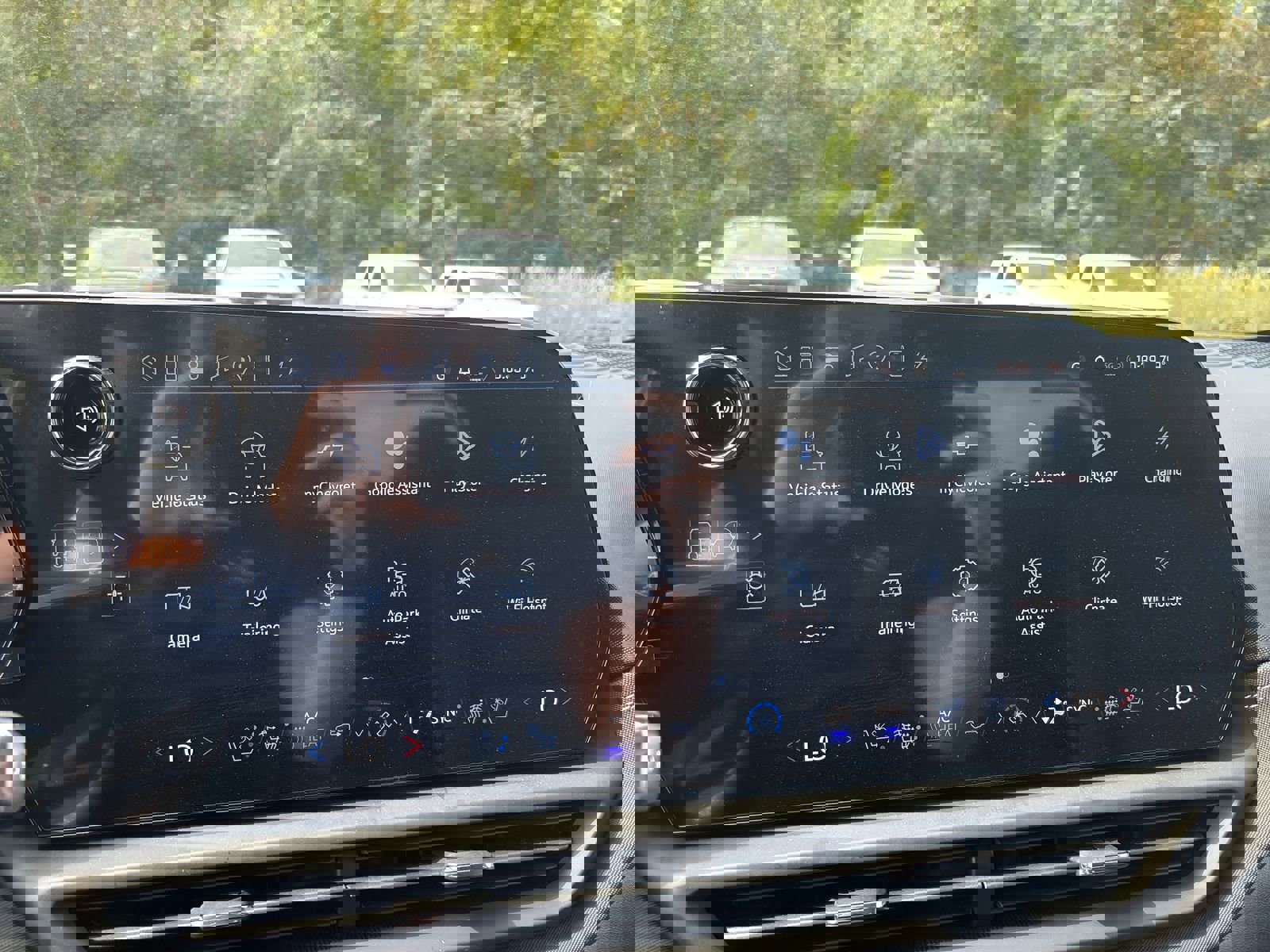 New 2026 Chevrolet Silverado EV LT w/ Premium Package image 19