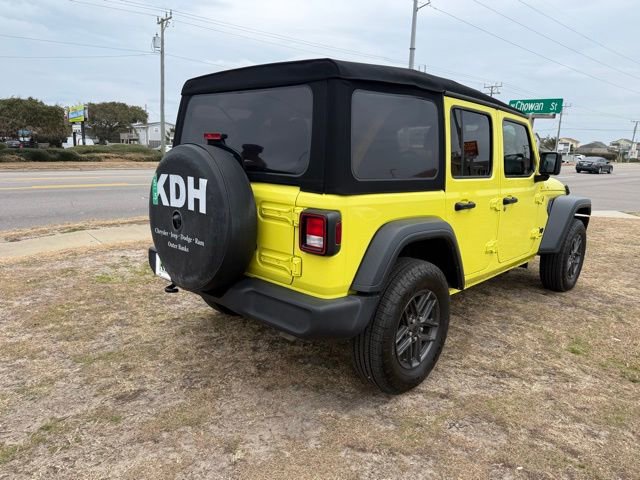Used 2024 Jeep Wrangler Sport S image 7