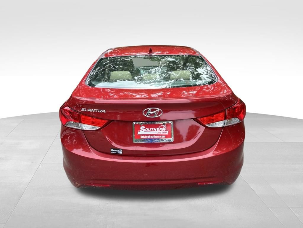 Used 2012 Hyundai Elantra GLS w/ Preferred Pkg 3 FWD image 4
