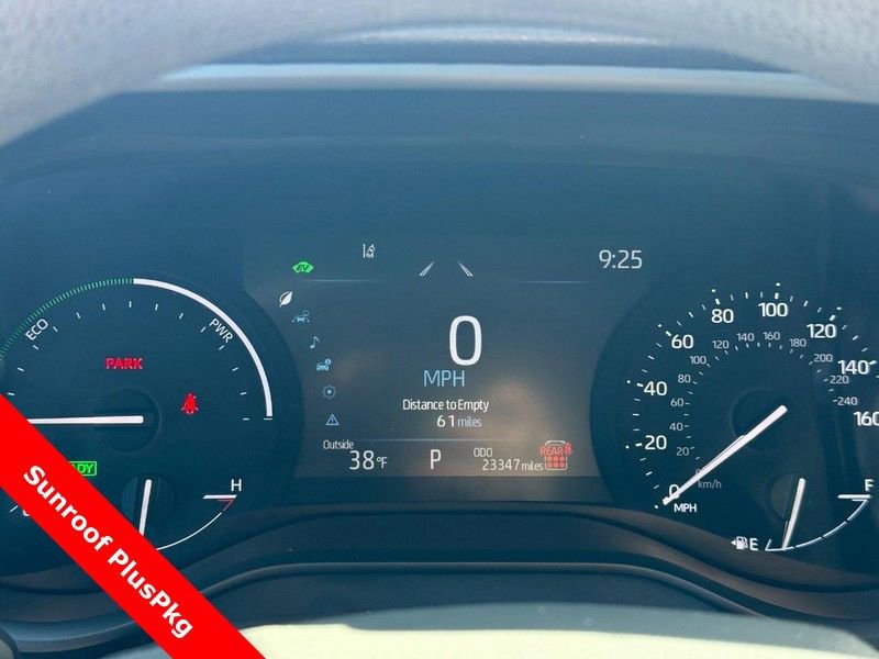 Used 2025 Toyota Sienna LE w/ LE Plus Package image 23