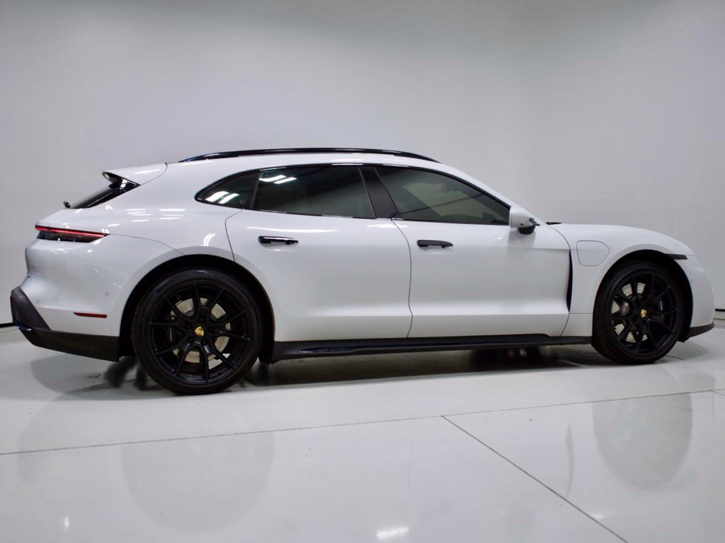 Used 2024 Porsche Taycan GTS AWD/4WD image 9