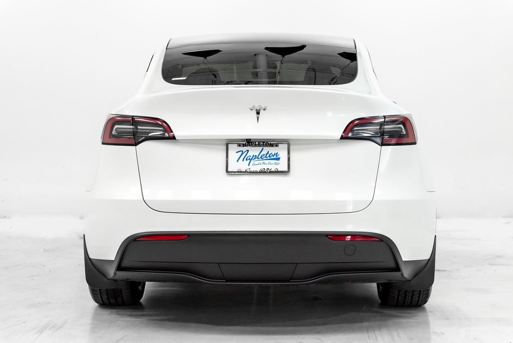 Used 2023 Tesla Model Y Long Range AWD/4WD image 24