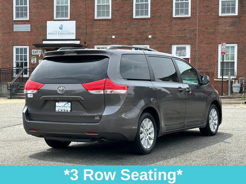 Used 2014 Toyota Sienna LE AWD/4WD image 8