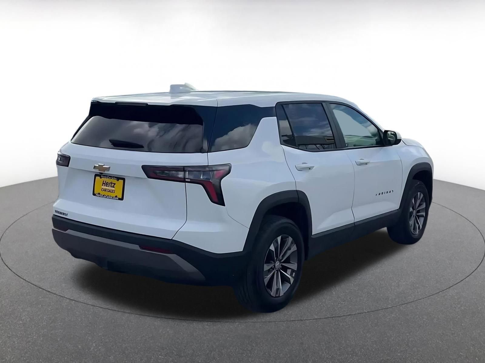 Used 2025 Chevrolet Equinox LT FWD image 14