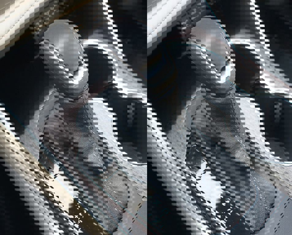 Certified 2025 Toyota Highlander Limited image 12