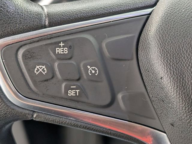 Used 2018 Chevrolet Equinox LS image 15