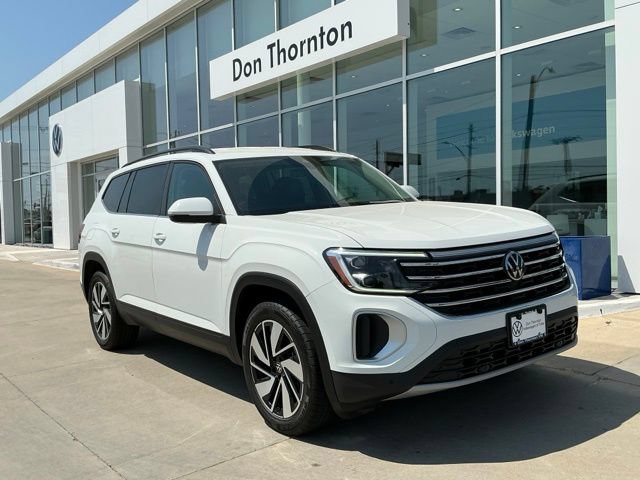 Used 2024 Volkswagen Atlas SE AWD/4WD image 1