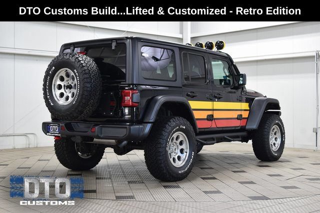 Used 2025 Jeep Wrangler Unlimited Rubicon w/ Convenience Group AWD/4WD image 7