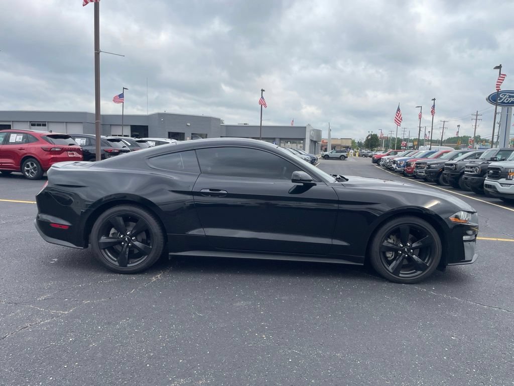 Used 2021 Ford Mustang Coupe RWD image 4