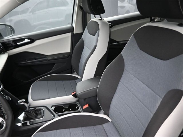 New 2025 Volkswagen Taos S image 19