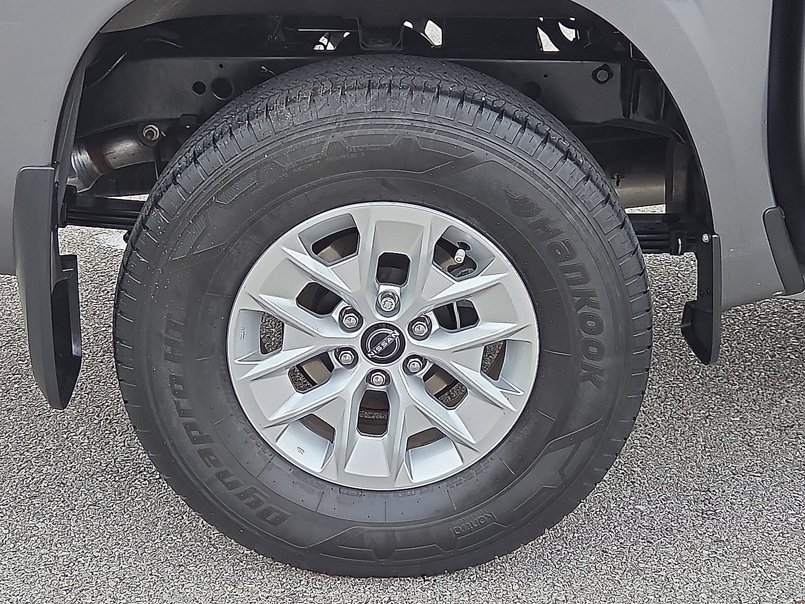 Used 2025 Nissan Frontier S w/ S Utility Package AWD/4WD image 7