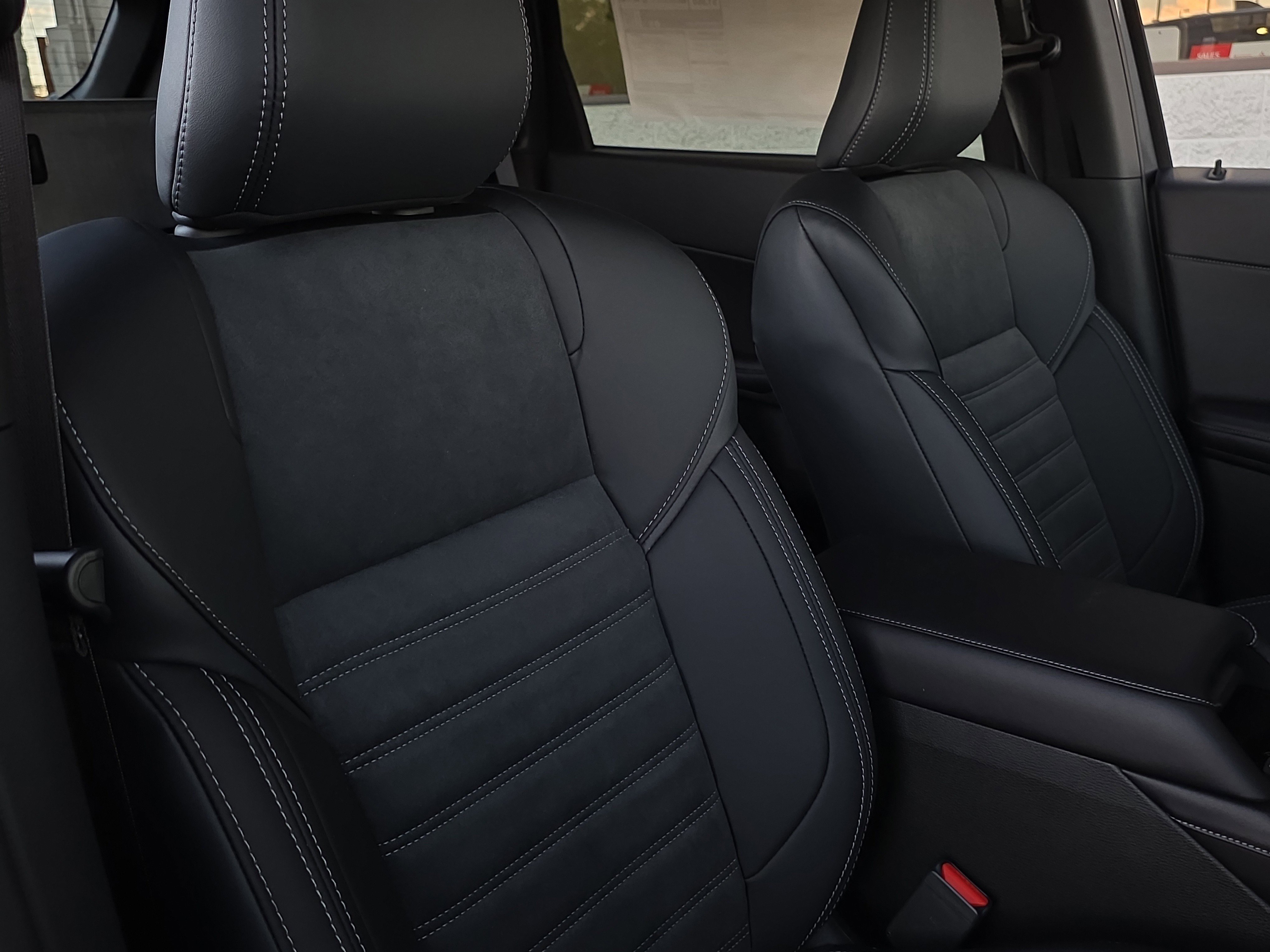 New 2025 Mitsubishi Outlander SE image 25