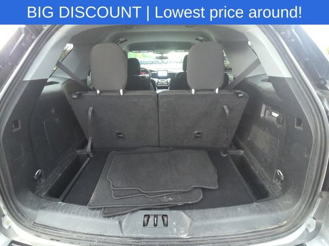 Used 2023 Ford Explorer XLT AWD/4WD image 12