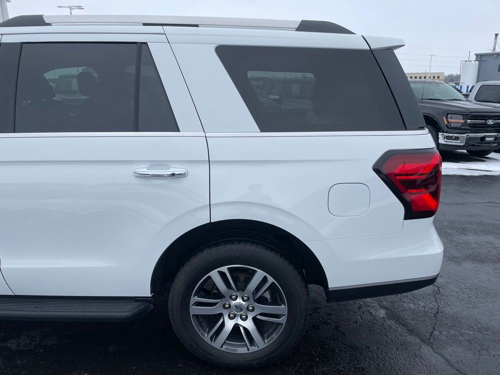 Used 2024 Ford Expedition Limited image 42