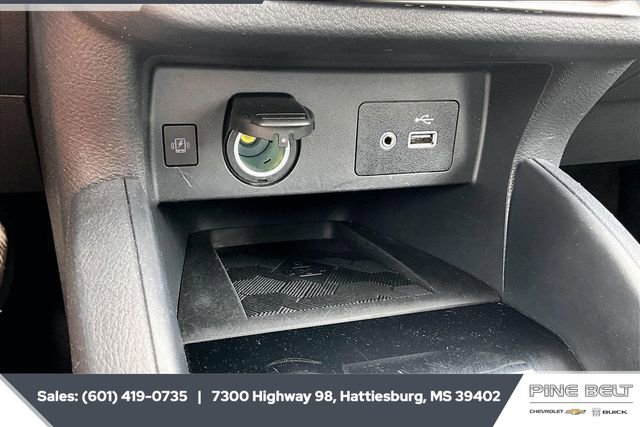 Used 2025 Nissan Versa SV image 22