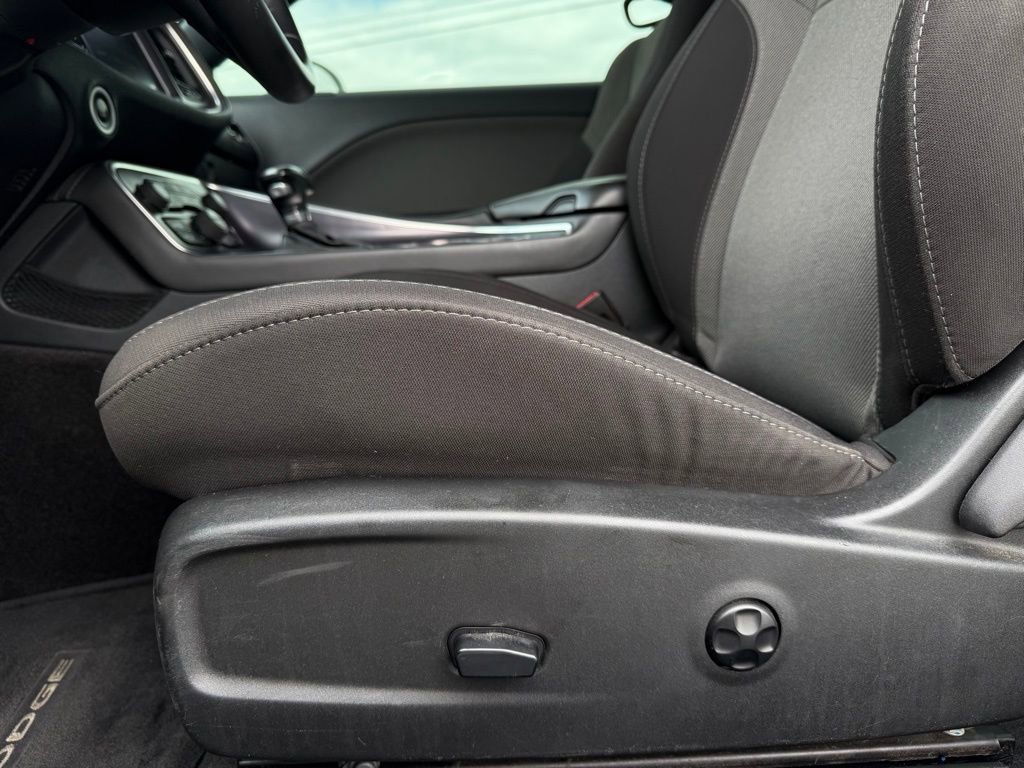 Used 2015 Dodge Challenger R/T w/ Quick Order Package 28B R/T image 13