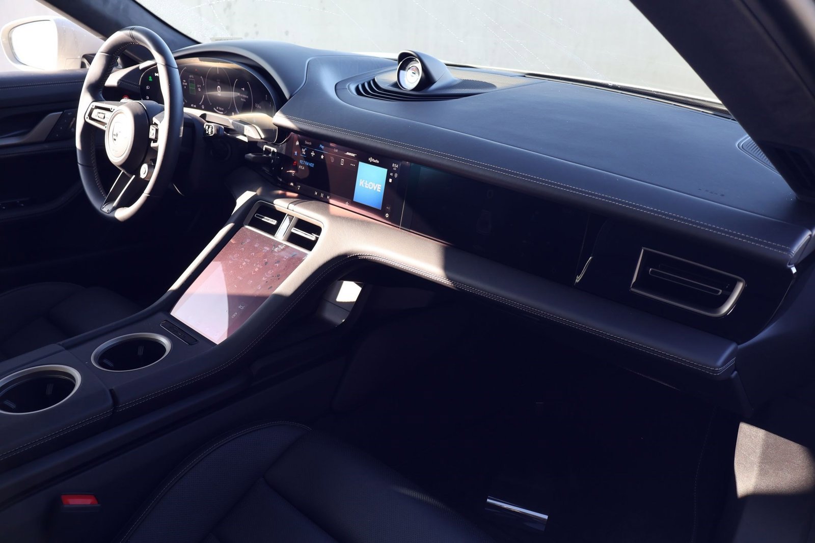 New 2025 Porsche Taycan Turbo image 25