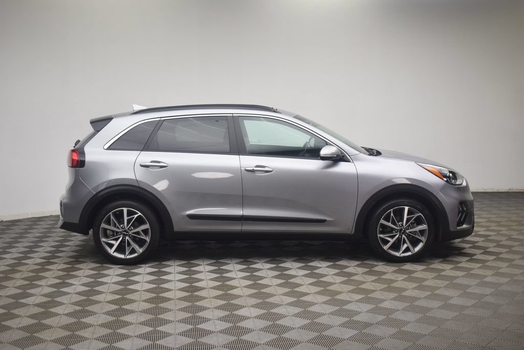 Used 2022 Kia Niro Touring Special Edition FWD image 13