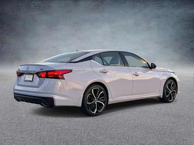 New 2025 Nissan Altima 2.5 SR w/ SR Premium Package image 2