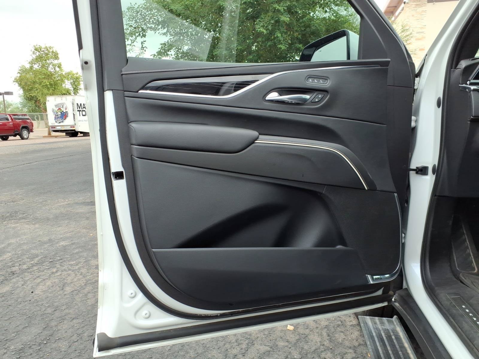 Used 2021 Cadillac Escalade Sport w/ Driver Assist Tech Package AWD/4WD image 20