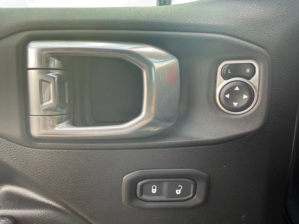 Used 2023 Jeep Wrangler Willys image 37