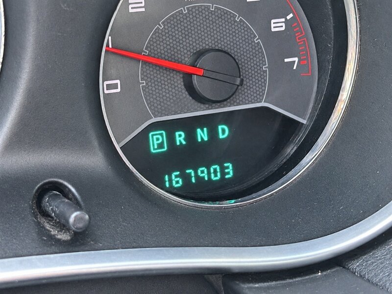 Used 2011 Dodge Avenger Express FWD image 14