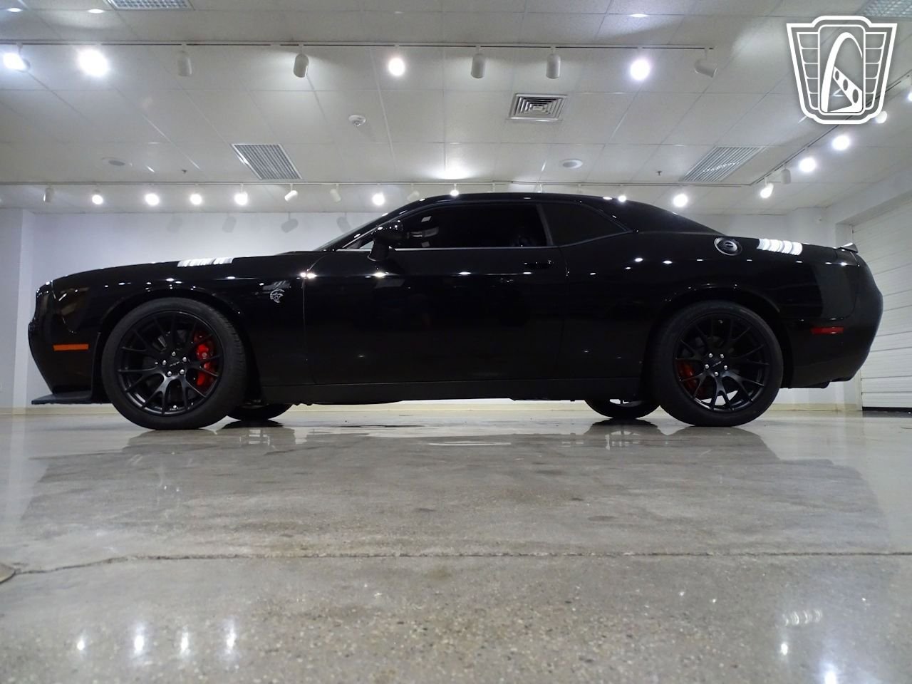 Used 2015 Dodge Challenger SRT Hellcat RWD image 8