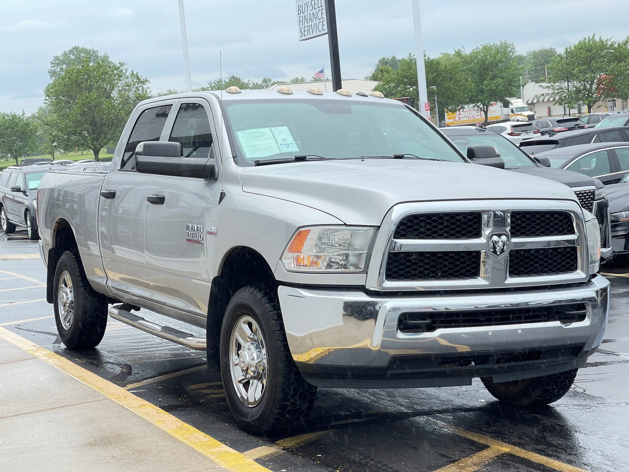 Used 2016 RAM 3500 Tradesman w/ Chrome Appearance Group AWD/4WD image 2